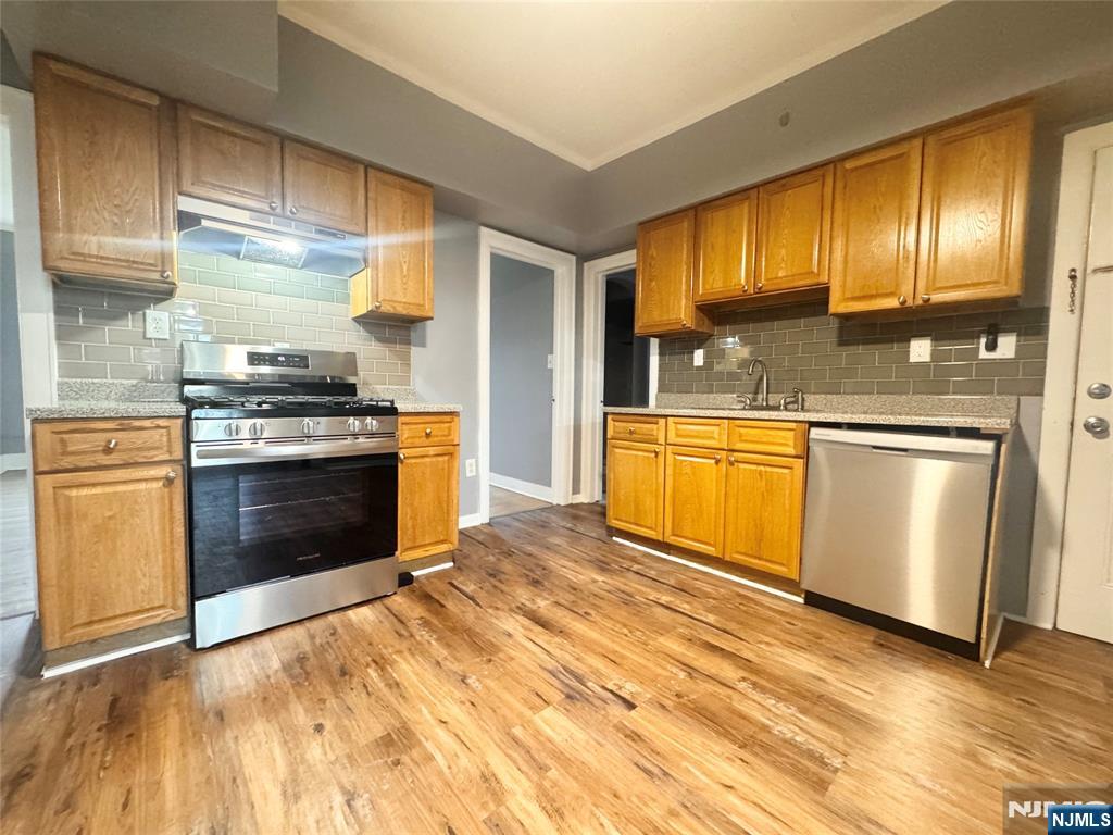 225-227 Harrison Avenue