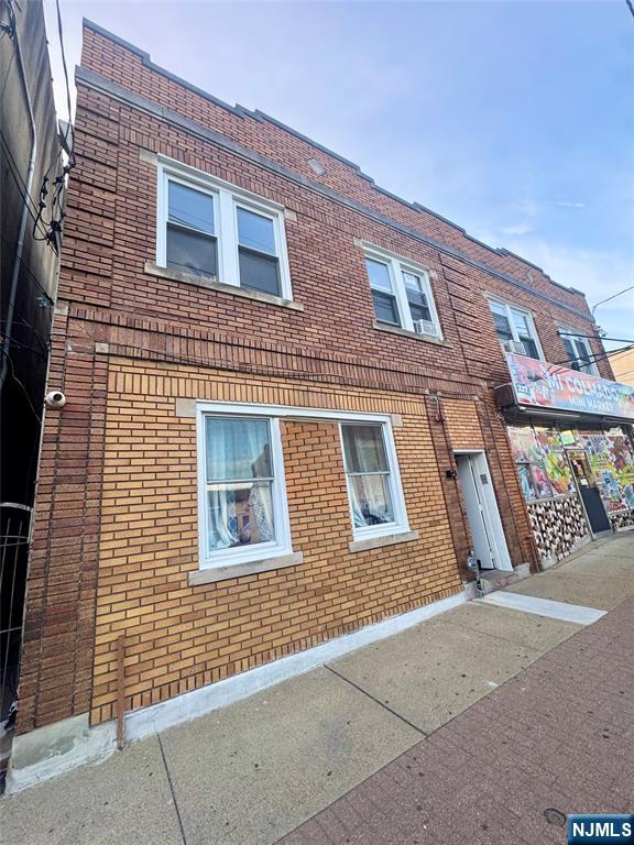 225-227 Harrison Avenue