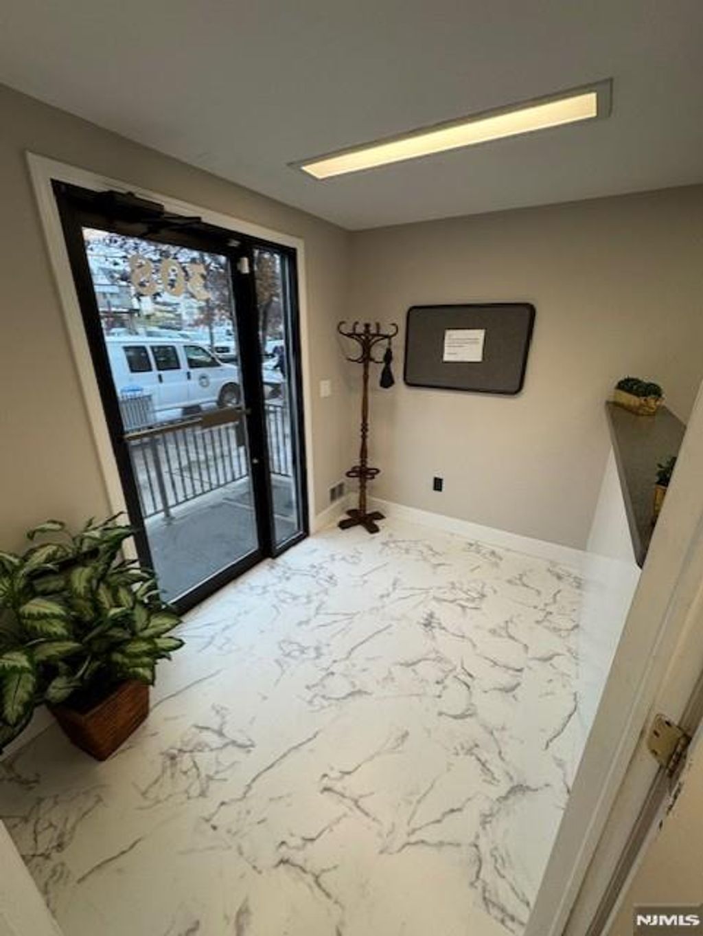 Photo of 308 Union Boulevard, Totowa, NJ 07512 (MLS # 25042632)