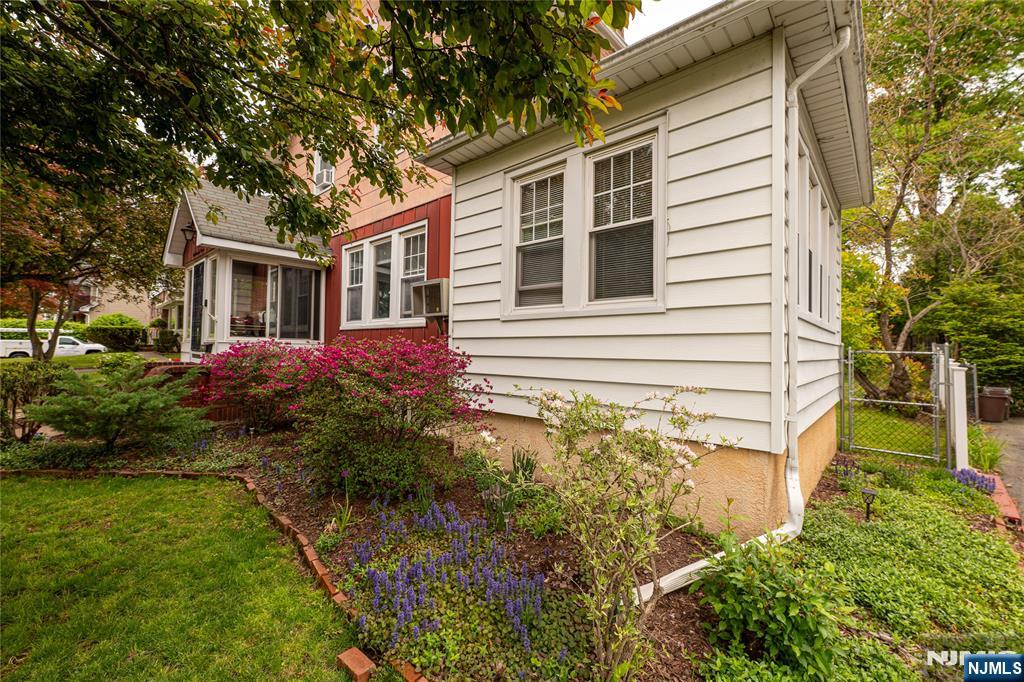 111 3rd Avenue