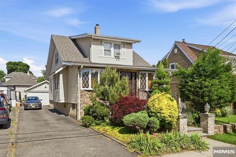 Photo of 1333 George Street, Fair Lawn, NJ 07410 (MLS # 26019824)