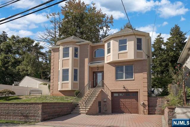 157 Woodridge Street