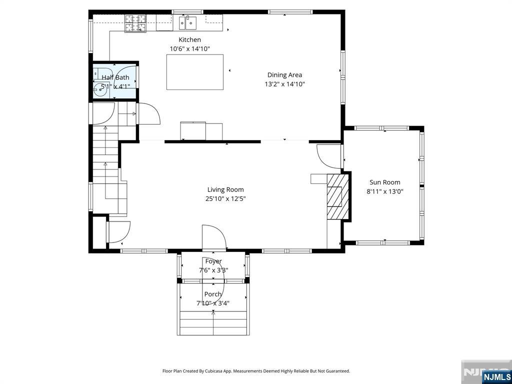 Main image without alt text