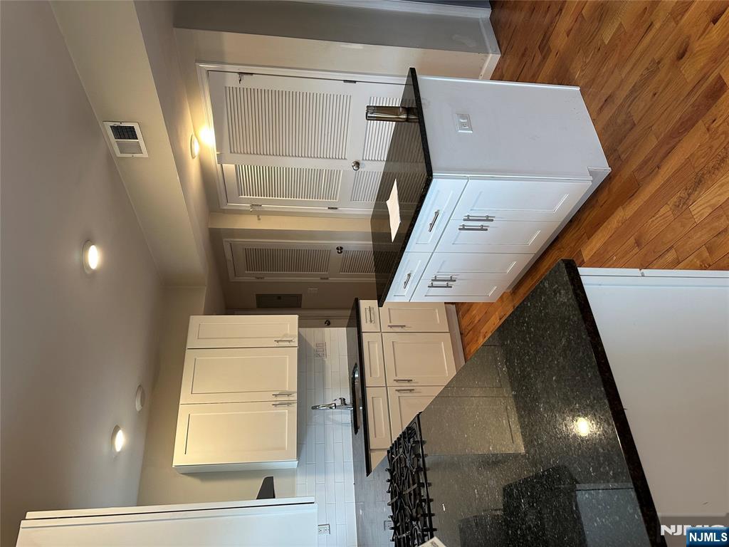 26 Lindsley Avenue