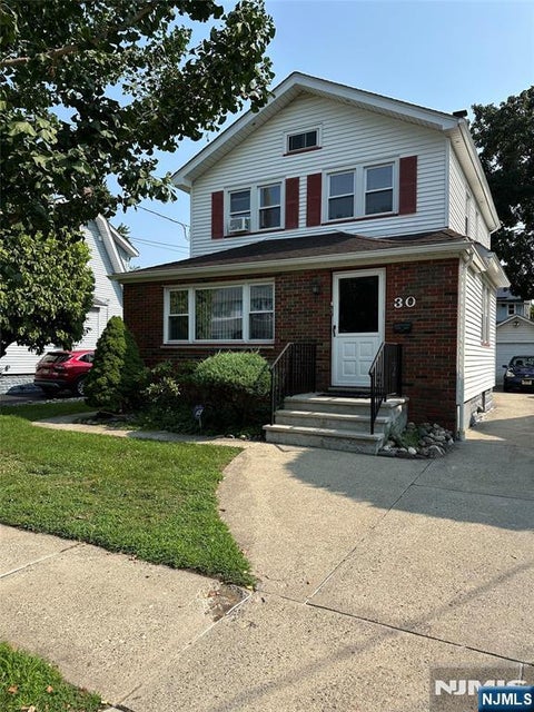 Photo of 30 Carnation Street, Bergenfield, NJ 07621 (MLS # 26038995)