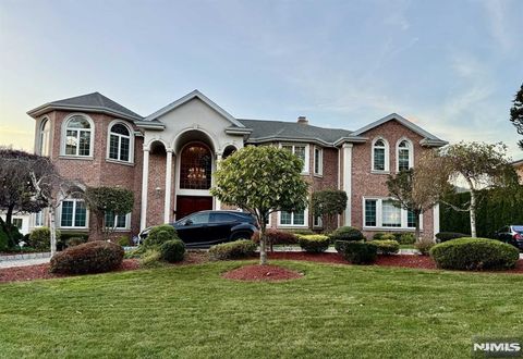 62 Johnson Avenue Englewood Cliffs NJ 07632
