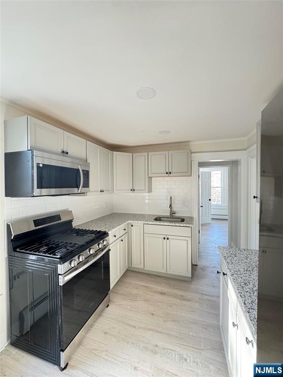 Rental Property at 19 Mohawk, Hawthorne, New Jersey - Bedrooms: 1 
Bathrooms: 1 
Rooms: 3  - $1,650 MO.