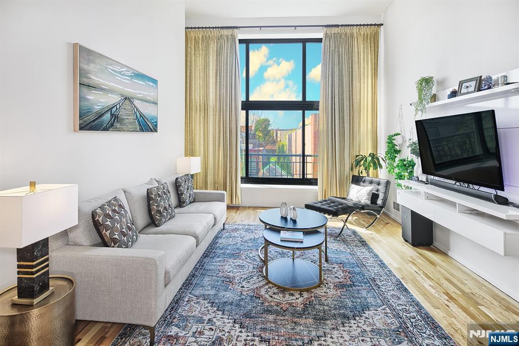 518 Gregory Avenue A318