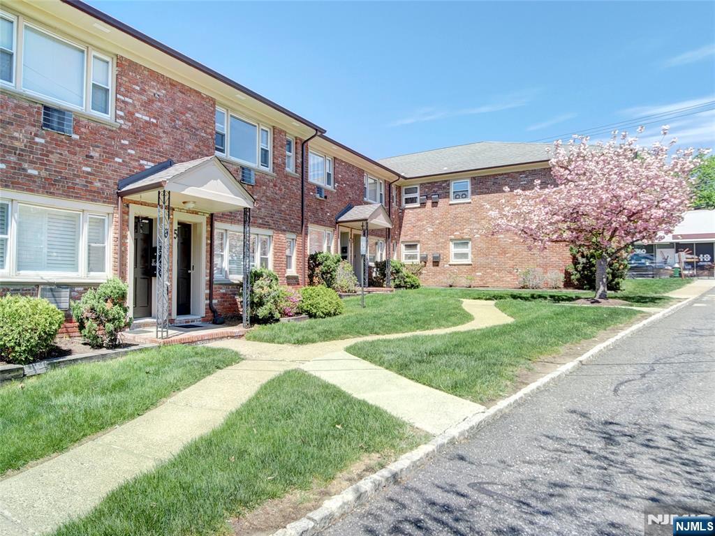 365 Bloomfield Avenue 5B