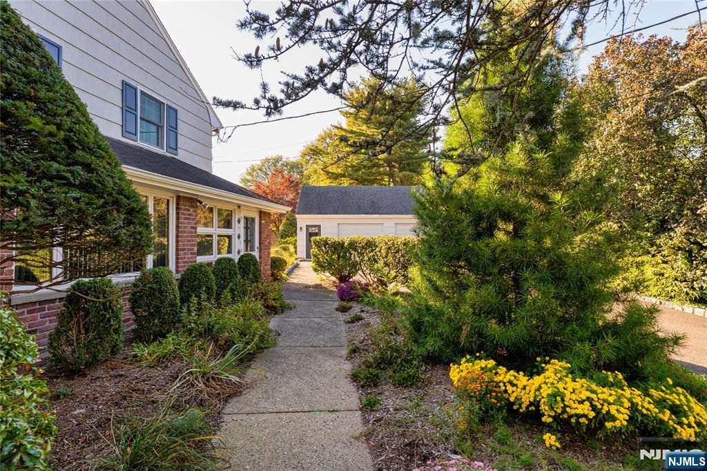 Photo of 645 Cambridge Road, Paramus, NJ 07652 (MLS # 25034504)