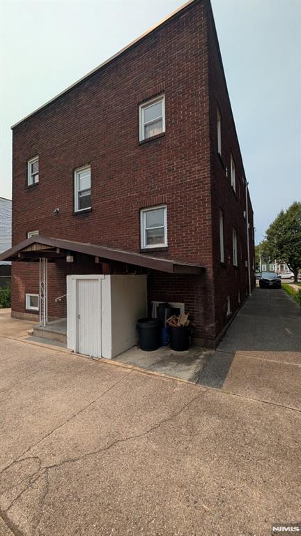 219 Orient Way