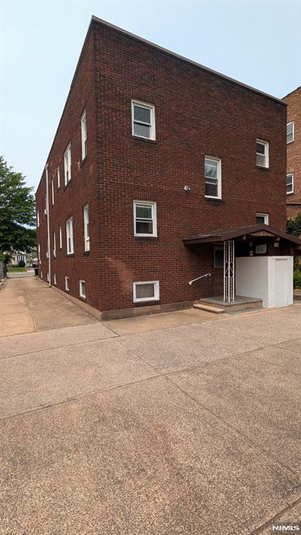 219 Orient Way