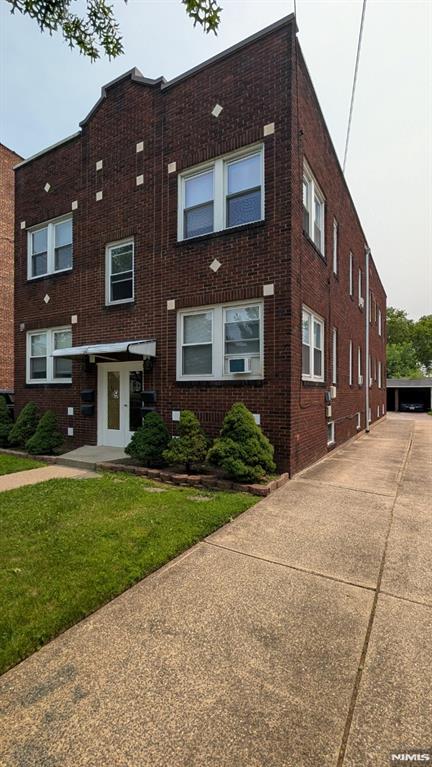 219 Orient Way