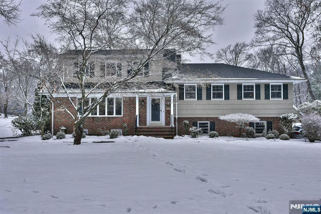 Photo of 339 Kay Lane, Wyckoff, NJ 07481 (MLS # 26005910)