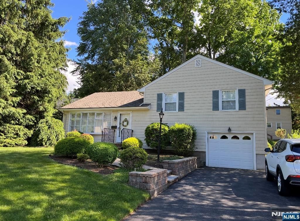 Photo of 48 Rutgers Street, Closter, NJ 07624 (MLS # 26018852)