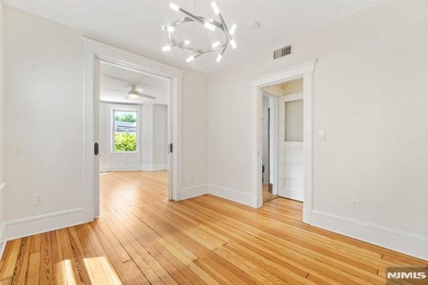 Renovated 1,000 sq. ft. 2 bedroom + Bonus Den, 1 bathroom unit boasts oversized windows offering abundant natural light, soaring 9-foot ceilings and hardwood floors throughout. Additional conveniences include an in-unit washer and dryer, central air, stainless steel kitchen appliances, quartz countertops and white shaker cabinets. Ideally located near shops, parks, and public transportation, this home offers both comfort and accessibility in a highly sought-after, quiet neighborhood with New York City Hudson Yards views! Just 10 minutes from Midtown Port Authority bus terminal, Light Rail, NY Waterway Ferry, Hoboken restaurants and shops. Walking distance to Ellsworth Park, Reservoir Park and highly rated Daniel Webster elementary school.