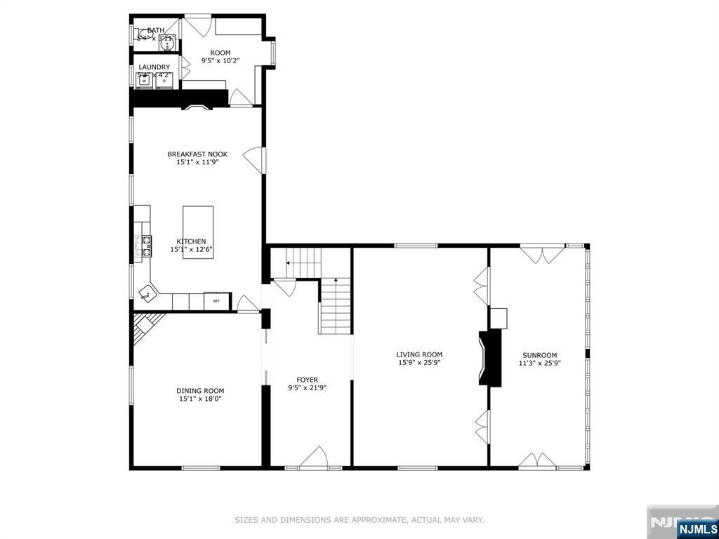 Main image without alt text