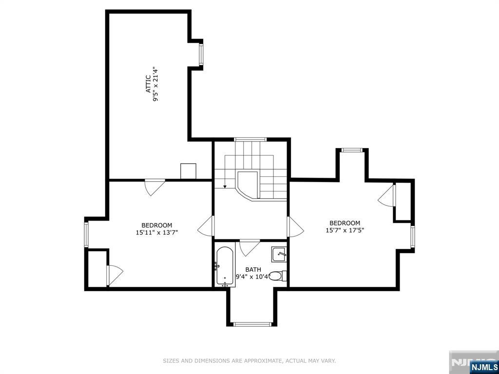 Main image without alt text