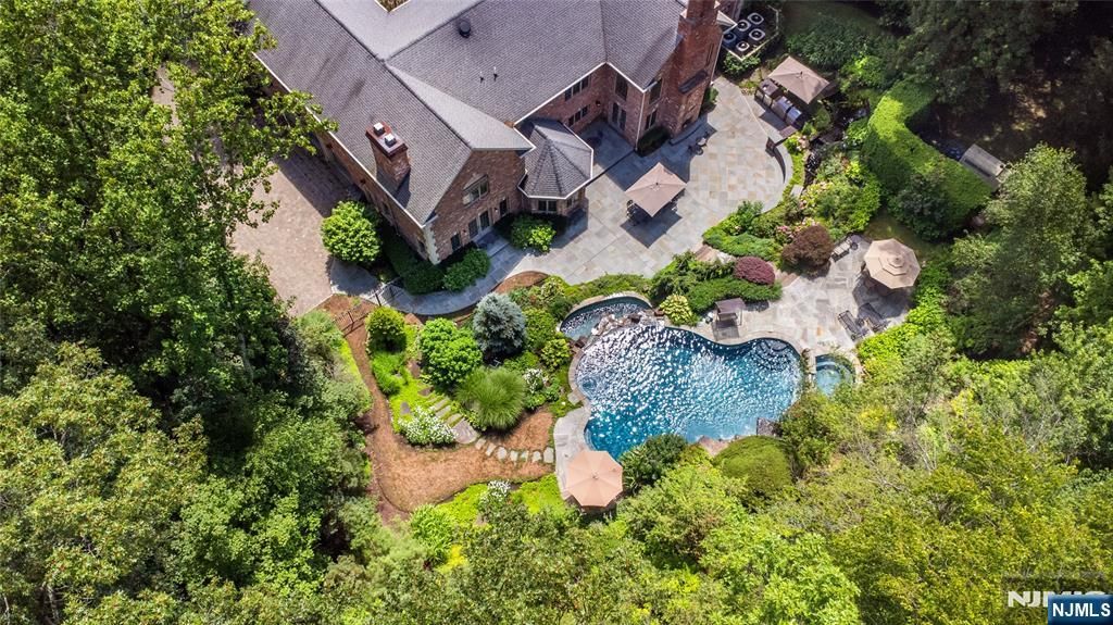 Photo of 6 Adams Road, Saddle River, NJ 07458 (MLS # 25025375)