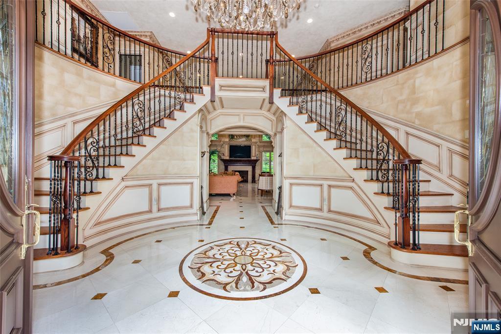 6 Adams Road