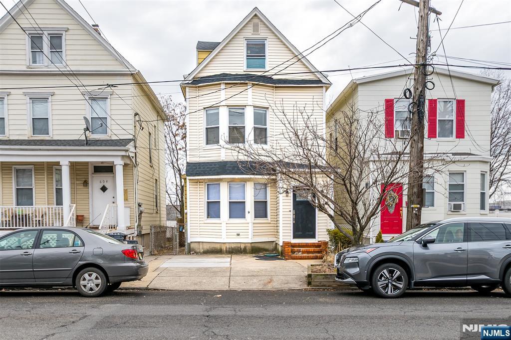 Rental Property at 602 Avenue E, Bayonne, New Jersey - Bedrooms: 4 
Bathrooms: 2.5 
Rooms: 12  - $4,000 MO.