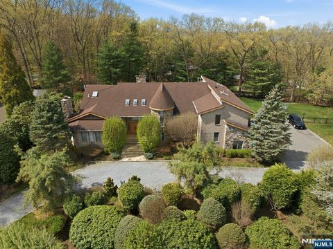 Photo of 291 Truman Drive, Cresskill, NJ 07626 (MLS # 26012460)