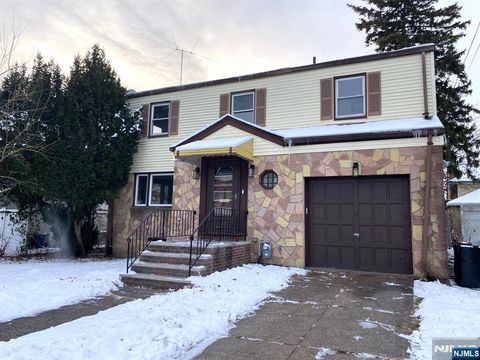 Photo of 408410 39th St, Paterson, NJ 07504 (MLS # 25042016)