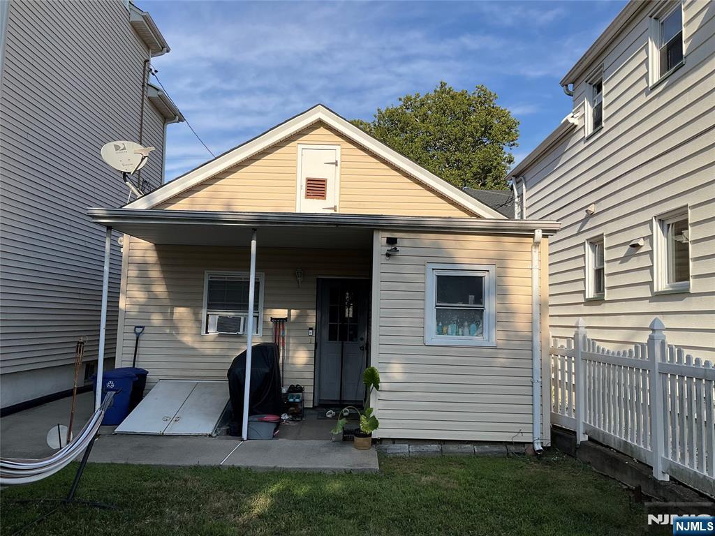 82-84 Maple Avenue