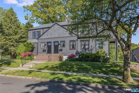 Photo of 157159 Forest ST #1, Montclair, NJ 07042 (MLS # 26019809)
