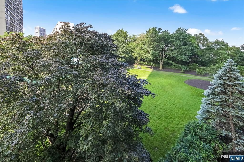 Photo of 5 Horizon Rd #501, Fort Lee, NJ 07024 (MLS # 26002671)