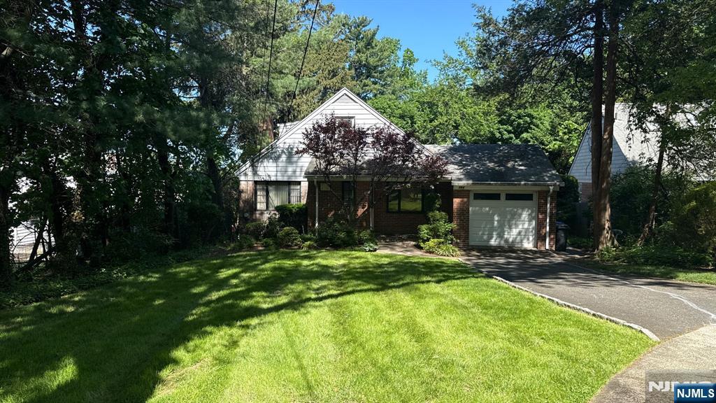 384 Audubon Road
