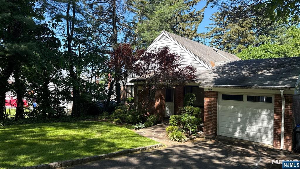384 Audubon Road