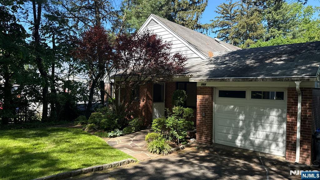 384 Audubon Road