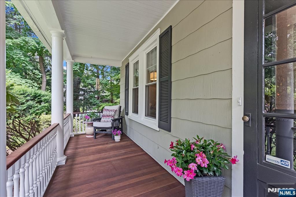 3 Ferguson Place
