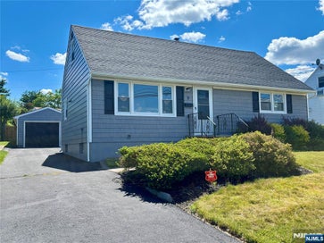 9 Joan Place Clifton NJ 07012