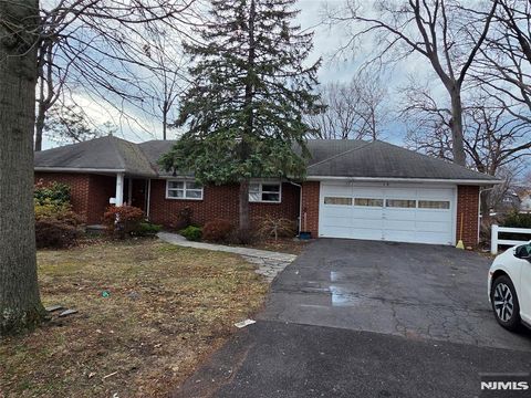 Photo of 15 Frederick St, Little Ferry, NJ 07643 (MLS # 26009105)