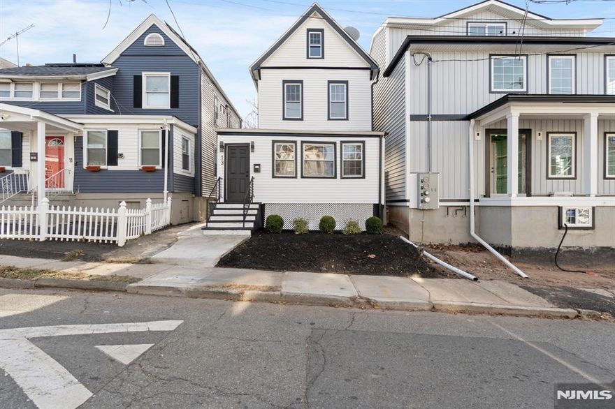 Welcome to this beautifully maintained single-family home offering 3 spacious bedrooms and 2 full bathrooms. Located in the heart of Irvington, this property features a finished basement perfect for additional living space, recreation, or home office use. Easy access to major highways, city transportation, and nearby parks. This home combines comfort, functionality, and prime location ideal for both commuters and growing house holds. Don't miss this exceptional opportunity in one of Irvington's most accessible neighborhoods!