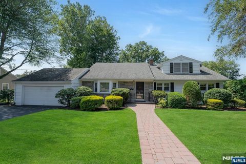 59 Colonial Road Emerson NJ 07630