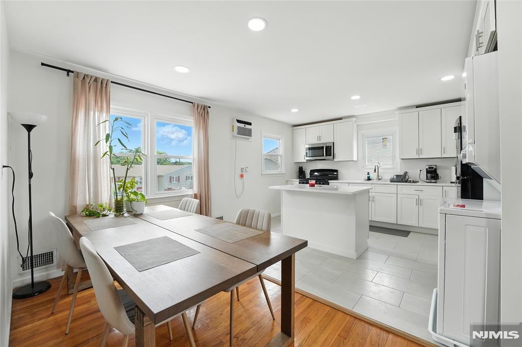 52 River Street 2