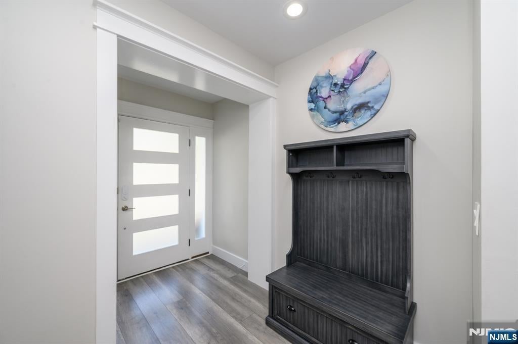 280 Van Nostrand Avenue