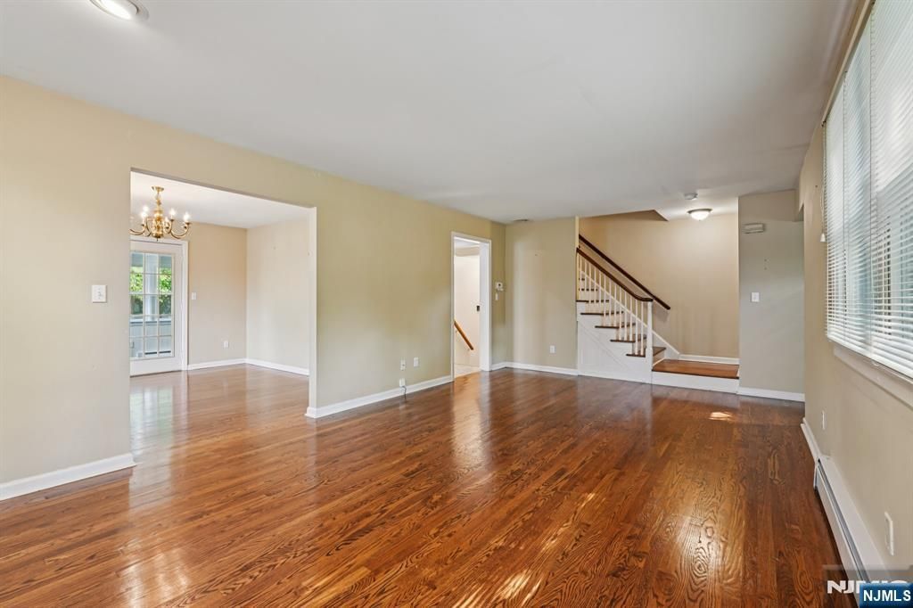Photo of 540 S Maple Avenue, Glen Rock, NJ 07452 (MLS # 25028267)