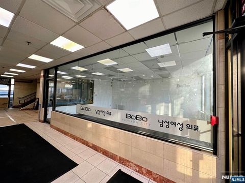 Photo of 118126 Broad Avenue #N2-B, Palisades Park, NJ 07650 (MLS # 26010774)