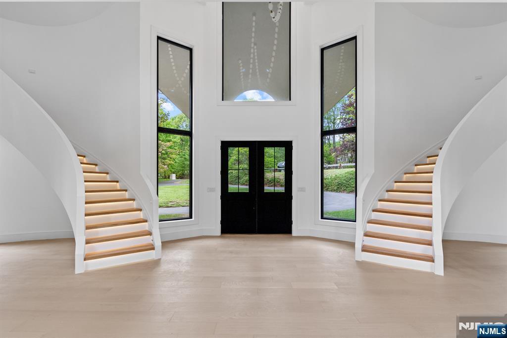 809 Shore Drive