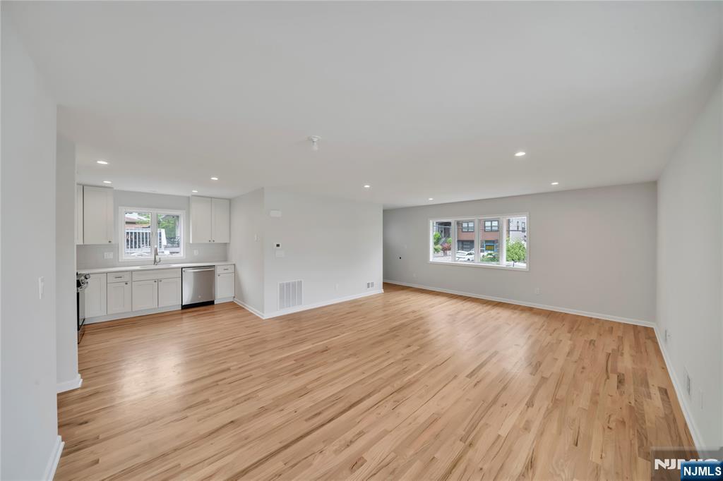 800 Pleasantview Terrace
