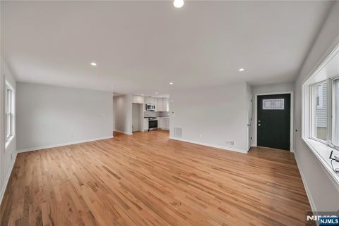 800 Pleasantview Terrace Ridgefield NJ 07657