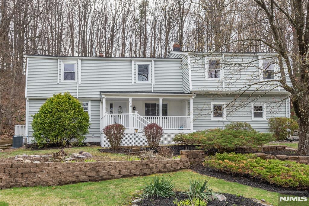 Property for Sale at 104 Vreeland Road, West Milford, New Jersey - Bedrooms: 4 
Bathrooms: 3 
Rooms: 11  - $699,000