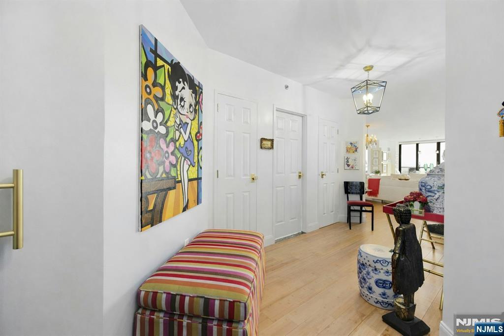 900 Palisade Avenue 17C