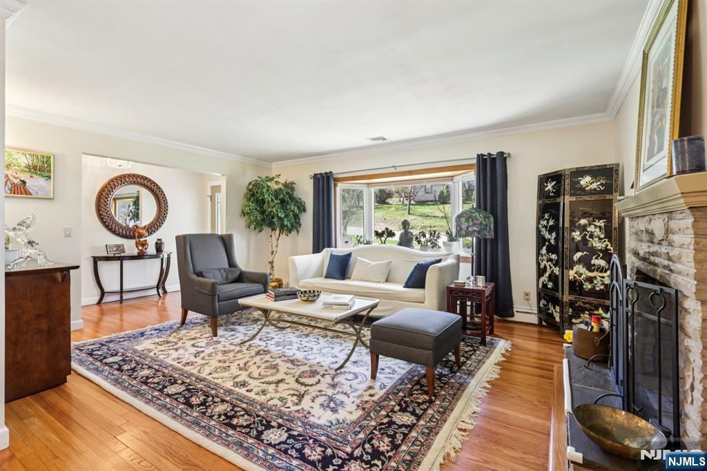 191 Hillcrest Avenue