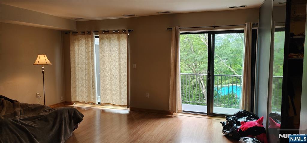 4 Whitman Court 1204