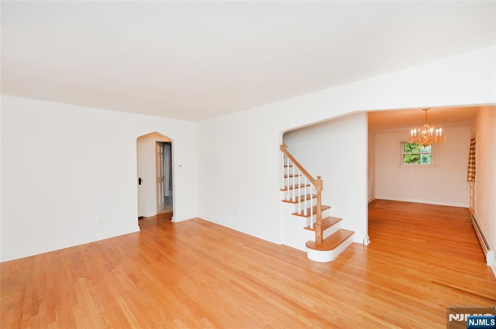 39-39 Brookside Avenue